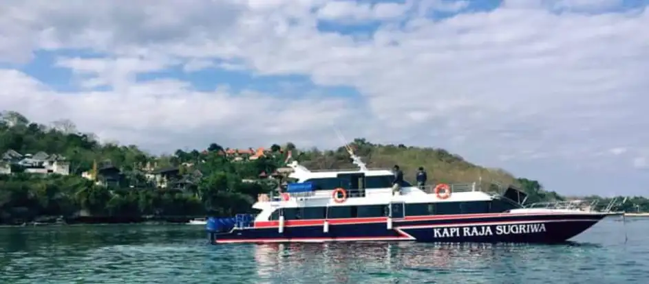 Sugriwa Express đưa hành khách tới điểm du lịch của mình