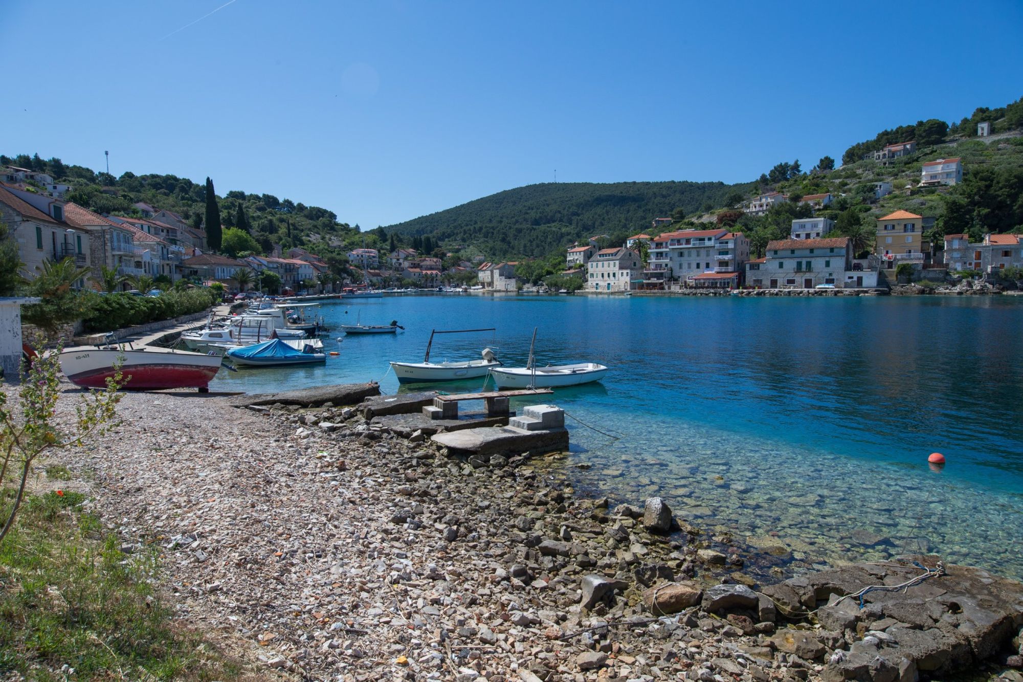 Stomorska Port Bahnhof innerhalb des Zentrums Stomorska, Solta Island, Croatia