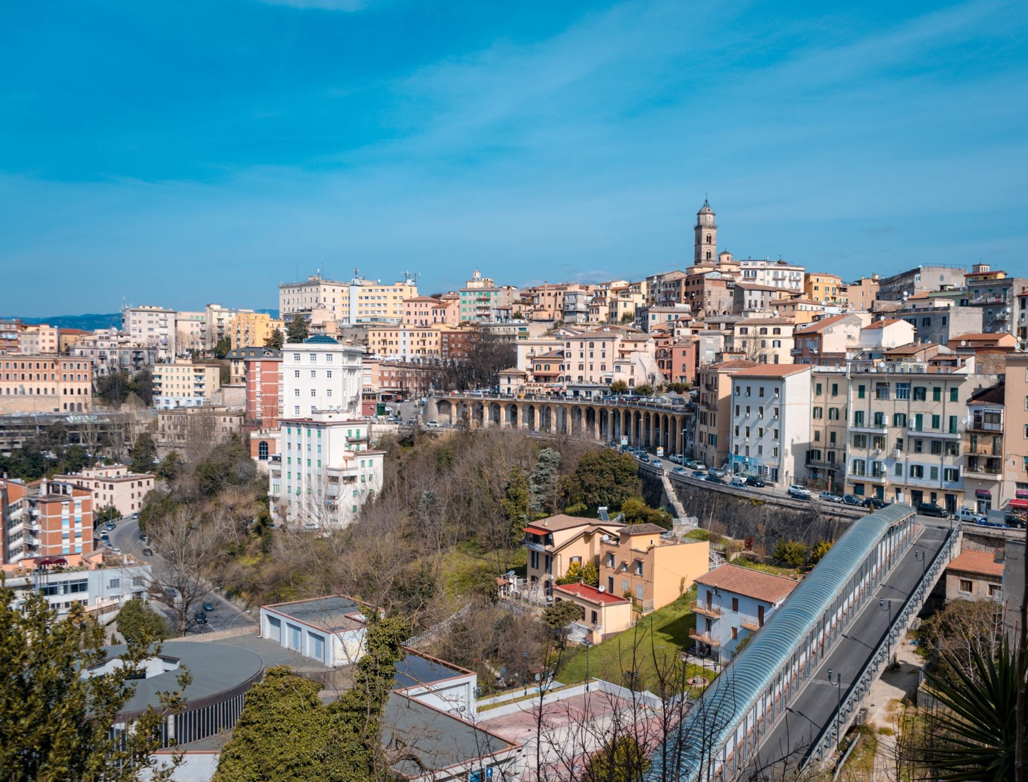 Frosinone Q8 bus station станция в пределах Frosinone, Italy