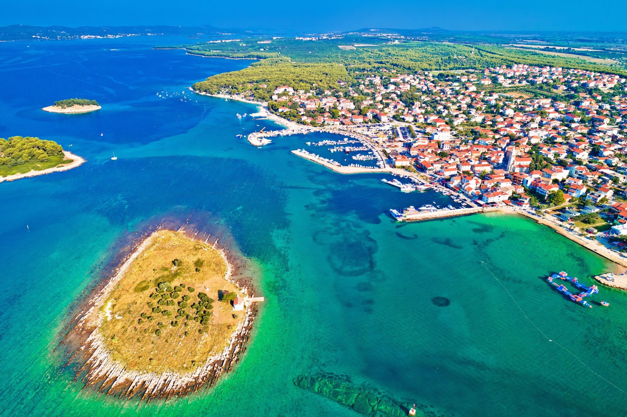 Pakostane Jadranska magistrala nhà ga trong khoảng Pakostane, Croatia