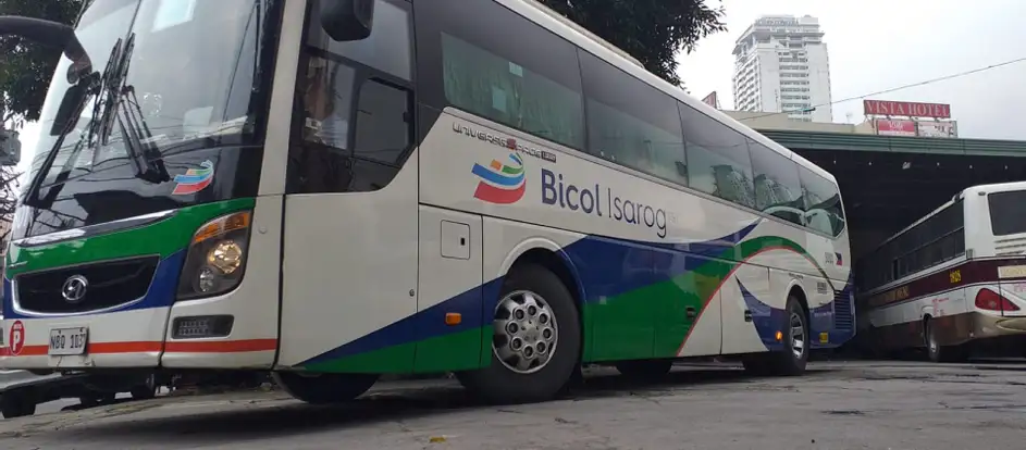 Bicol Isarog 将乘客送到其旅行目的地