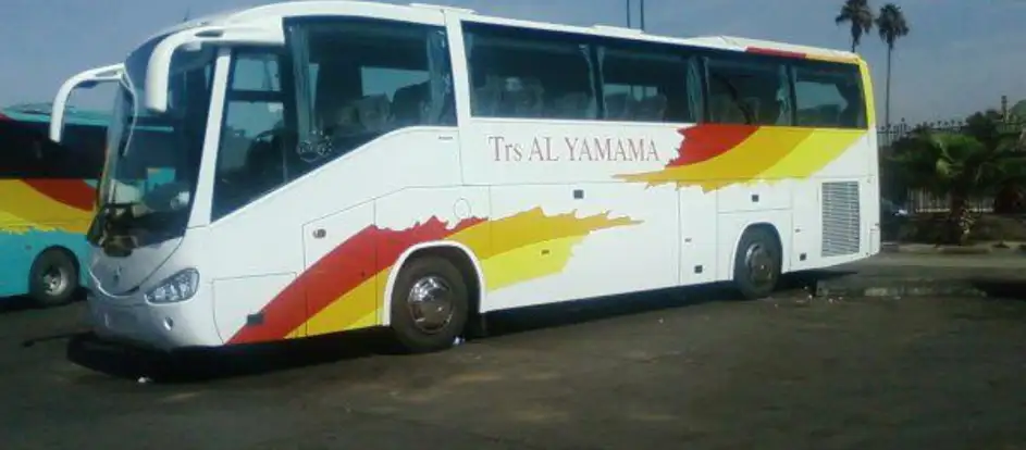 Trs Al Yamama 乗客を旅行先に連れて行く