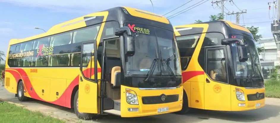 Express Ha Giang bringing passengers to their travel destination