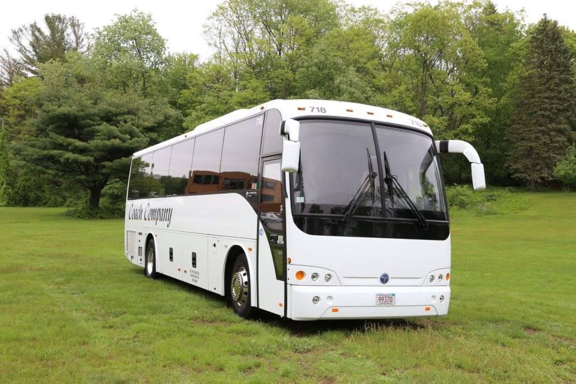Luxury Bus 
