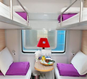 Shared Cabin for 4 train 