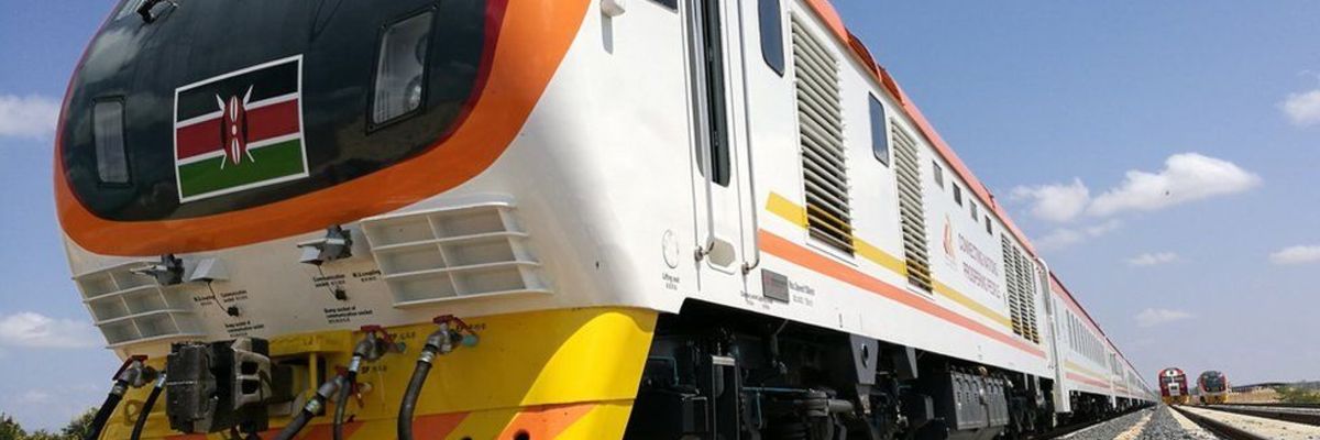 Kenya Railways bringing passengers to their travel destination