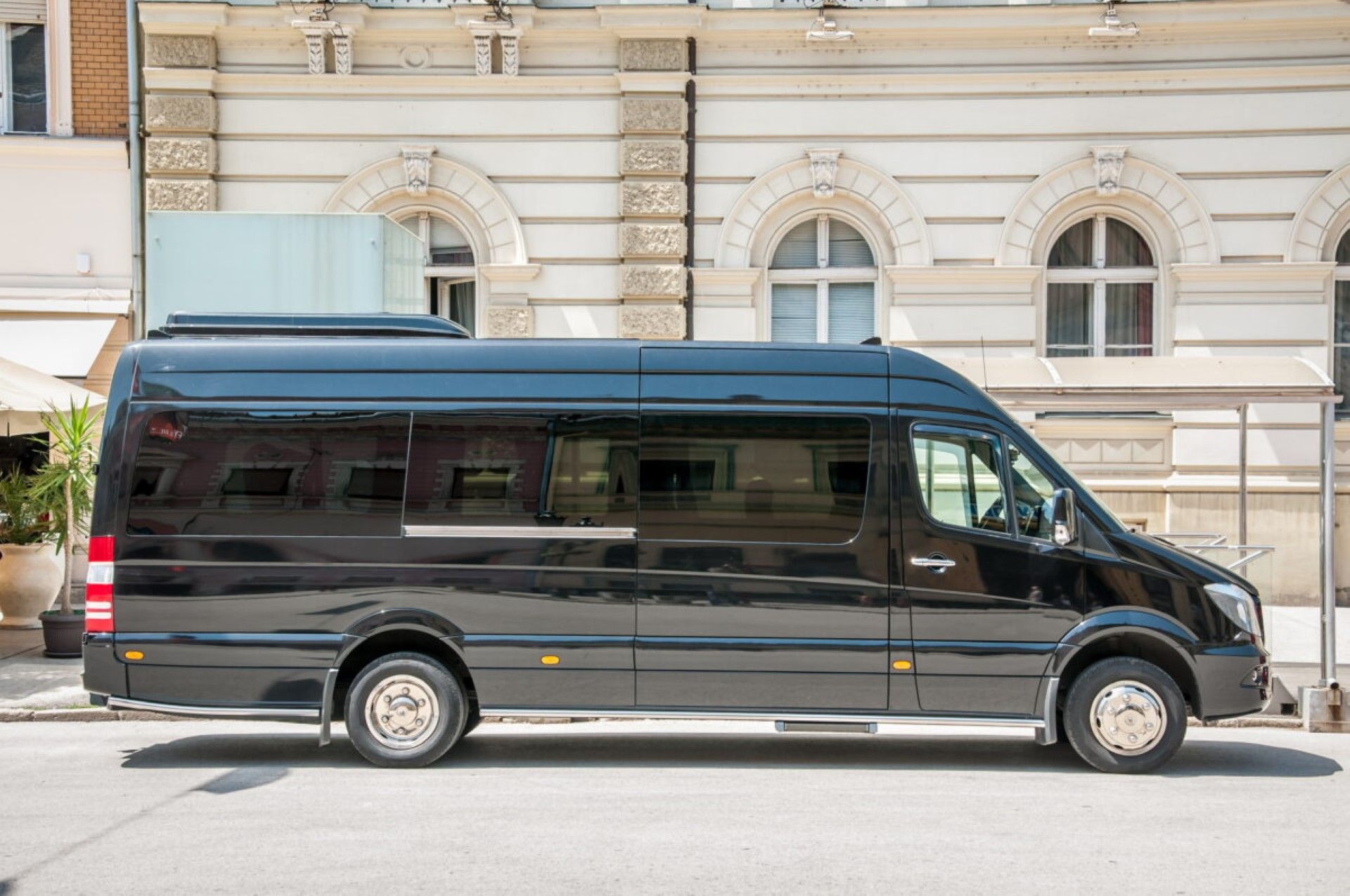 KMS Shuttle - Car, Tickets and online bookings