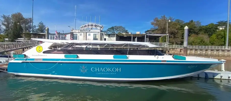 Chao Koh Group passagiers naar hun reisbestemming brengen