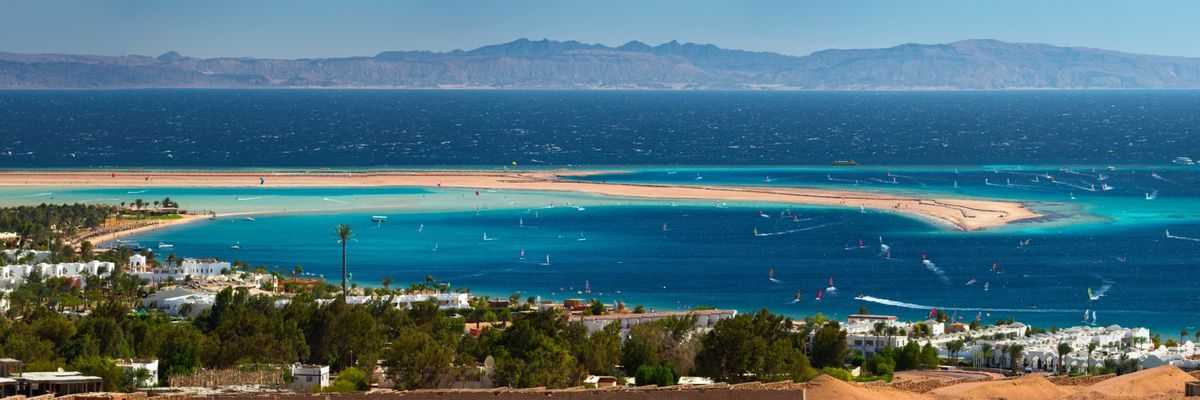 Una hermosa vista desde el centro Dahab
