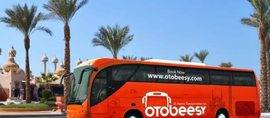 Otobeesy llevar a los pasajeros a su destino de viaje