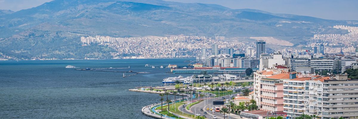 Eine schöne Aussicht vom Zentrum aus Izmir