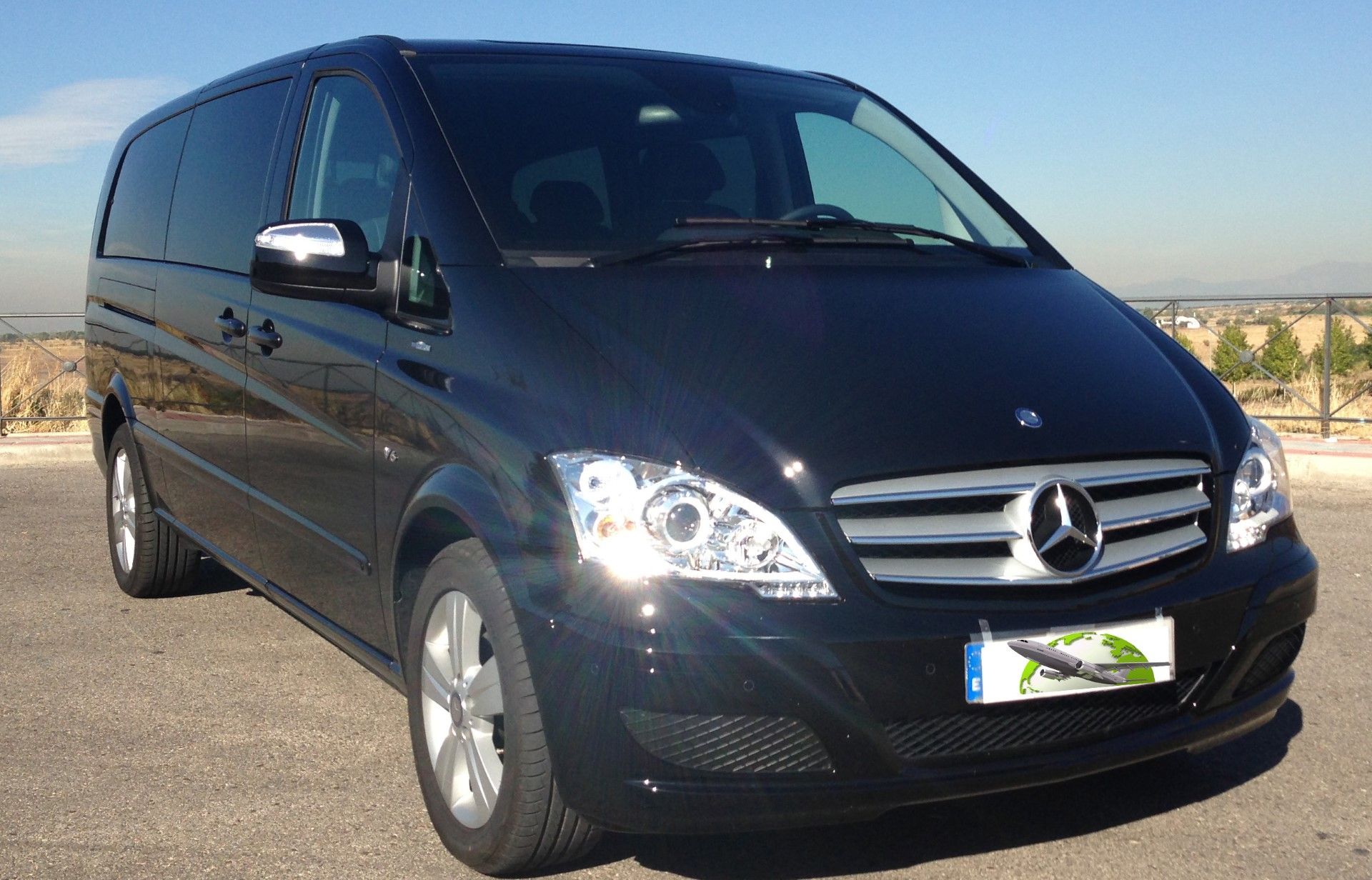 Standard Minivan 7 PAX