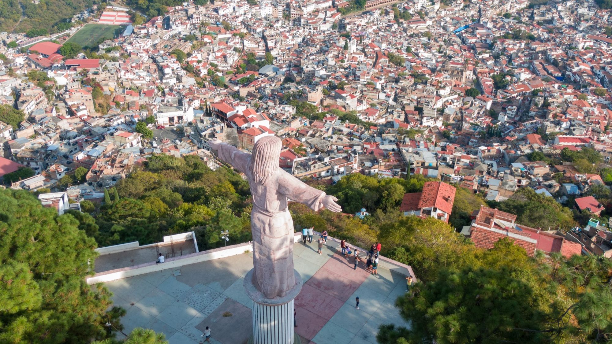 Um pano de fundo cativante do centro de Taxco