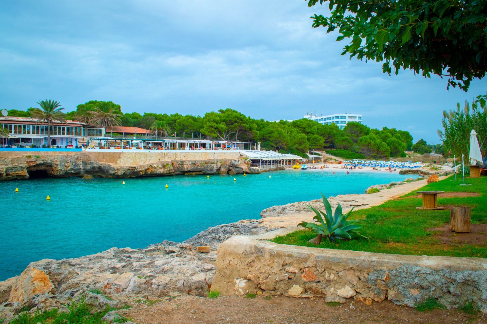 Cala Blanca - Any hotel station within Cala Blanca, Spain