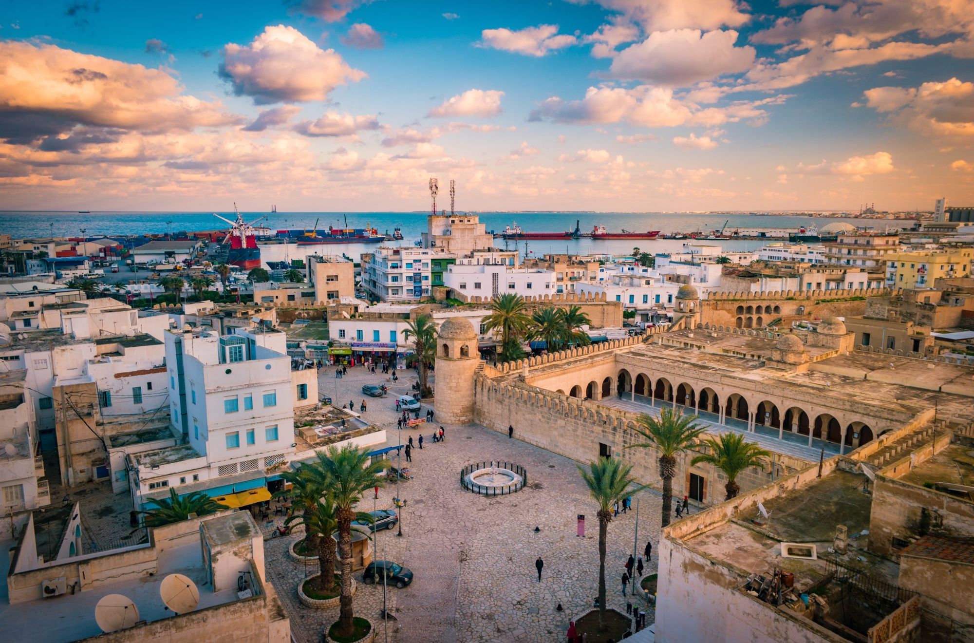 Sousse - Any hotel estación dentro de Sousse, Tunisia