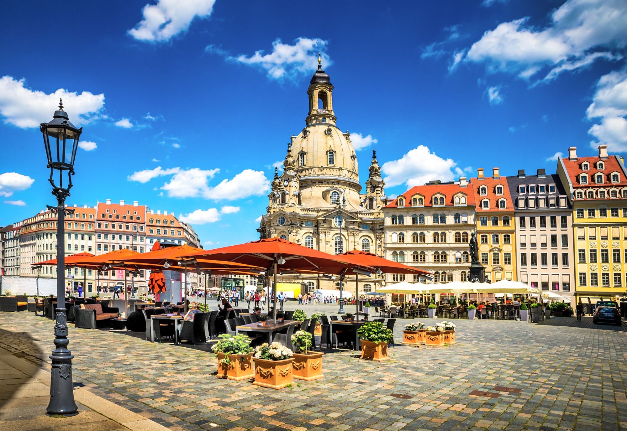 Dresden Central station binnen Dresden, Germany