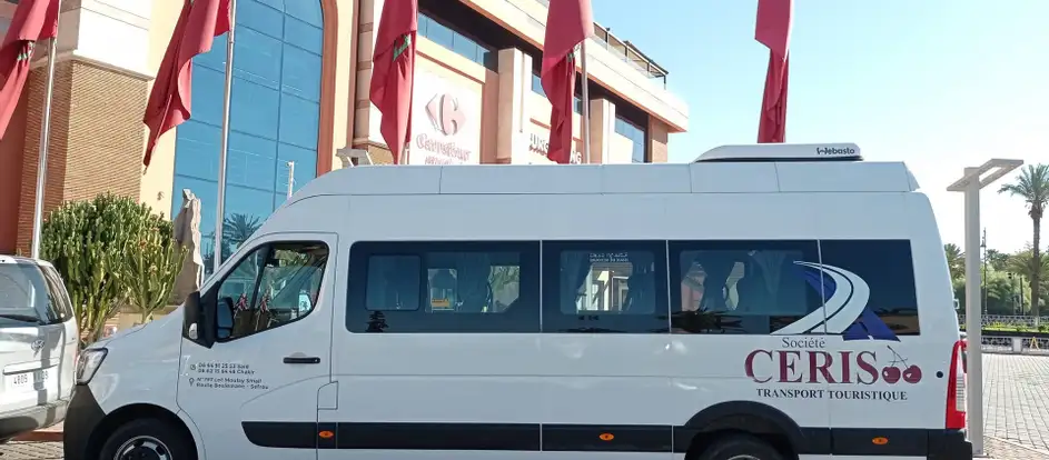 Travel d'Or bringing passengers to their travel destination