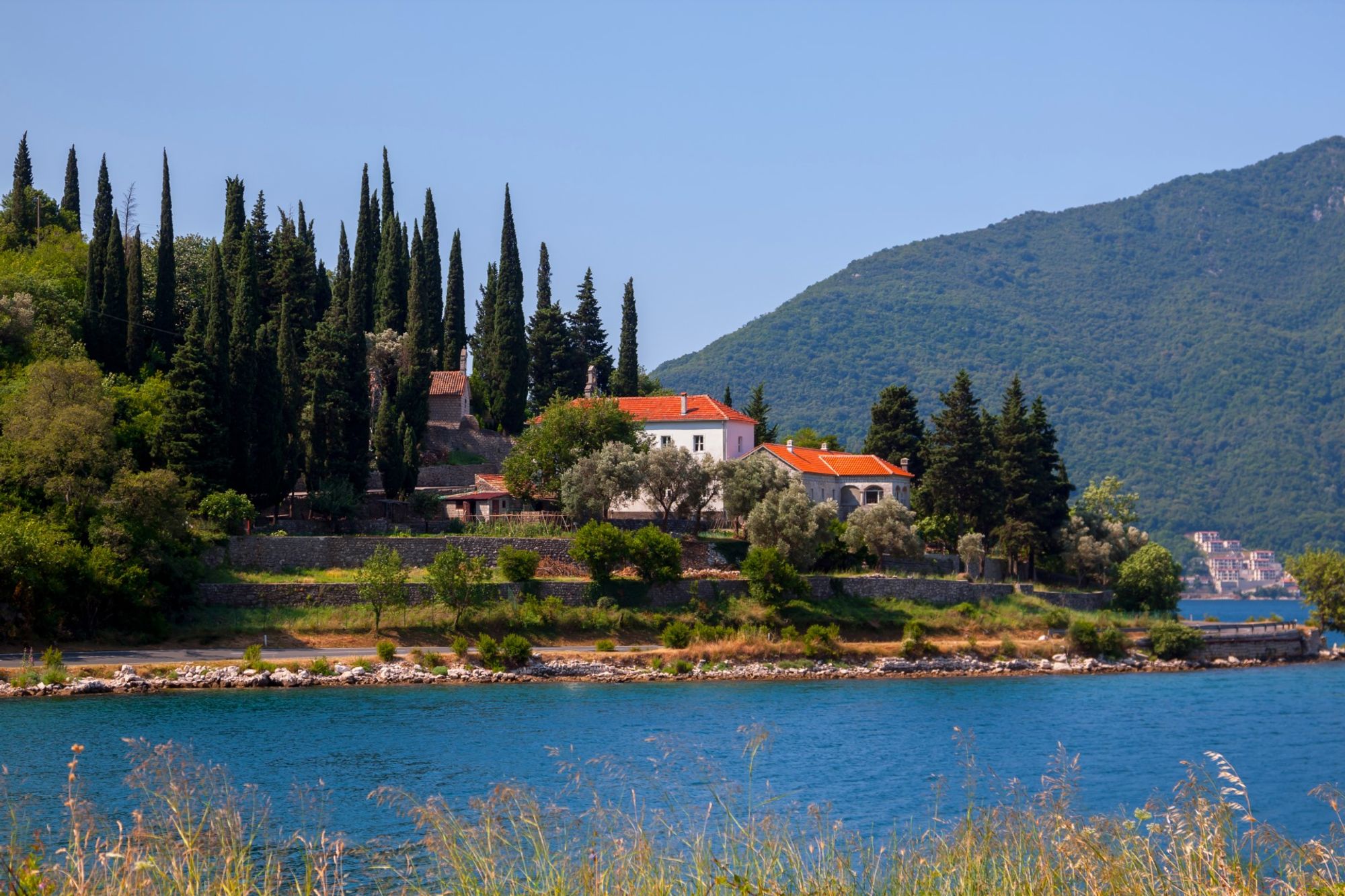 A captivating backdrop of central Risan