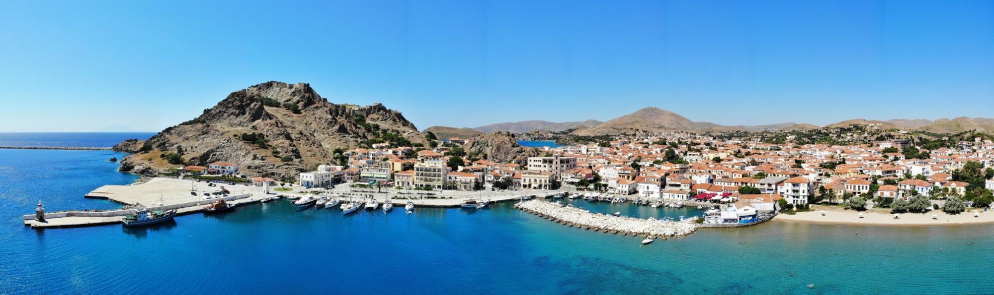 Limnos Port 车站位于 Myrina, Greece