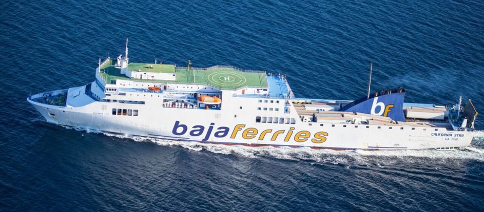 Baja Ferries llevar a los pasajeros a su destino de viaje