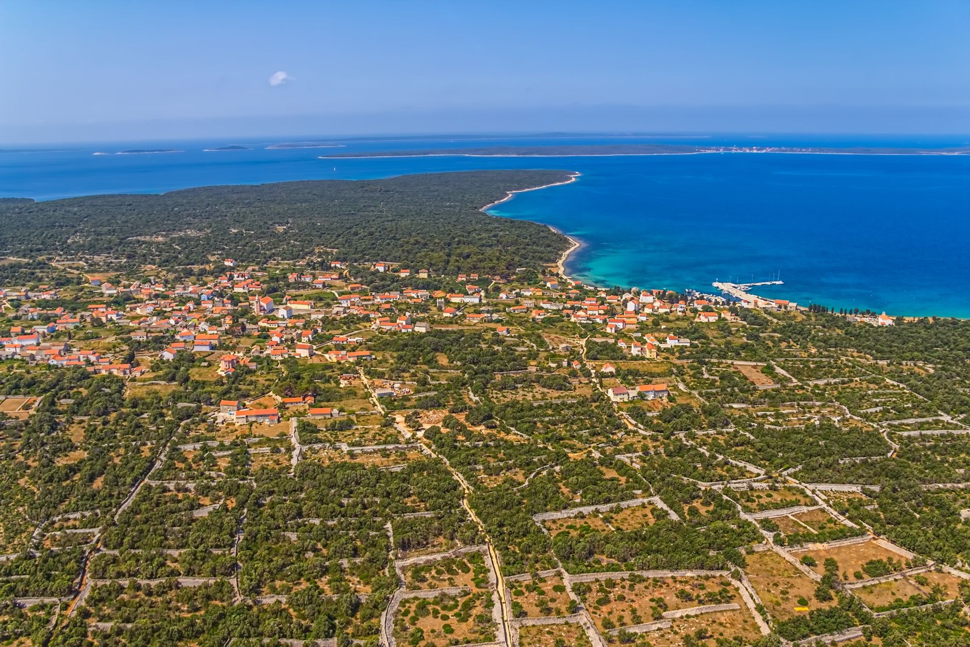 A captivating backdrop of central Olib