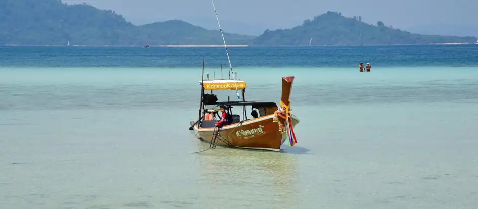 Koh Mook Chaolay Tour 将乘客送到其旅行目的地