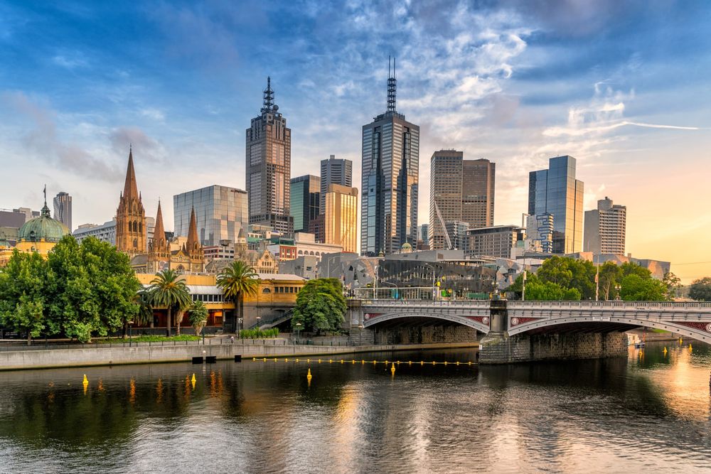 Auckland to Melbourne flight tickets from 280