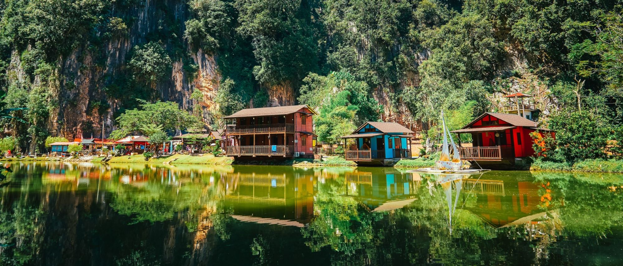 Hutan Melintang 이내의 역 Perak, Malaysia