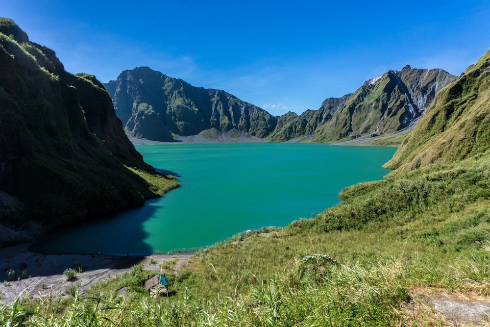 Manila to Zambales Province - bus tickets from $6