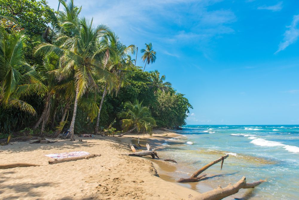 Bocas del Toro to Playa Chiquita - bus + ferry tickets from $28