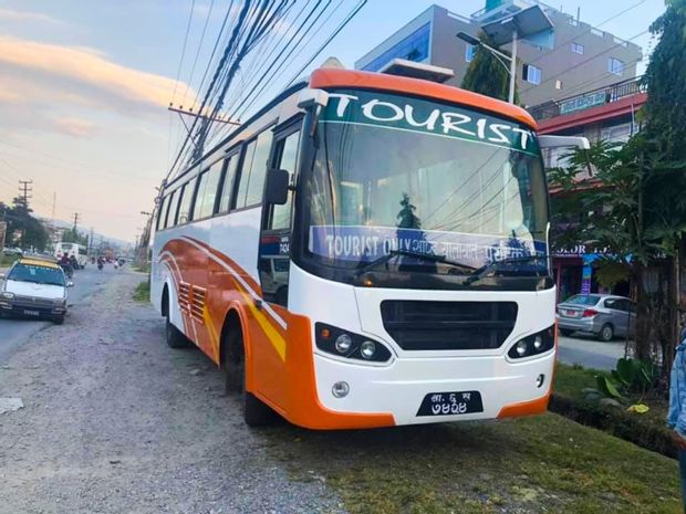 Transports pour aller de Delhi à Pokhara