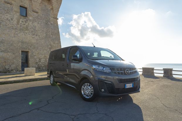 Transports pour aller de Torre Lapillo à Bari