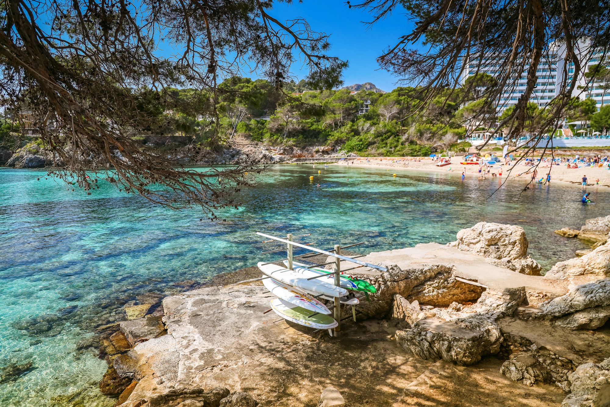 Font de sa Cala - Any hotel station within Font de sa Cala, Spain