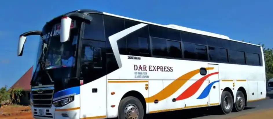 Dar Express 将乘客送到其旅行目的地