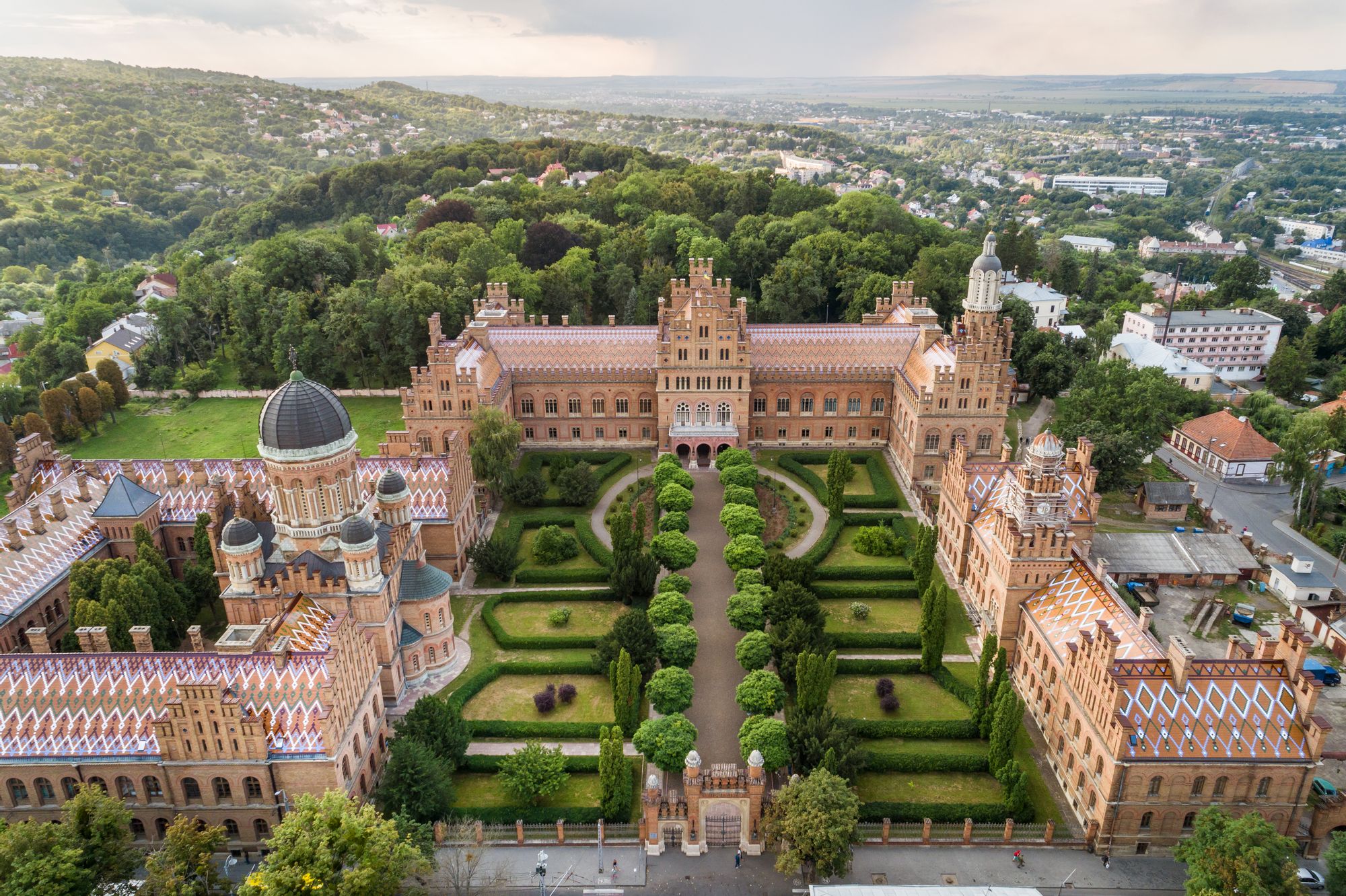 routes_hero-image-alt Chernivtsi