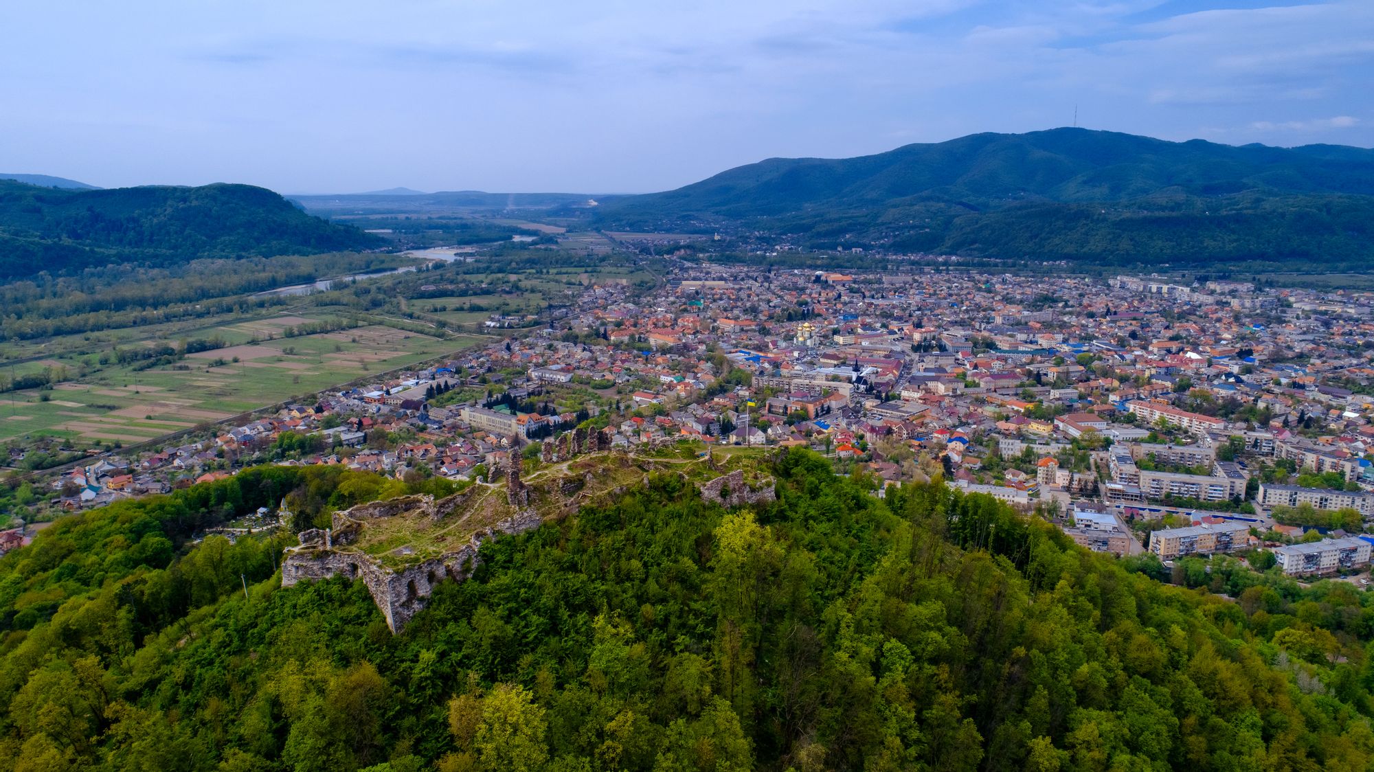 routes_hero-image-alt Khust