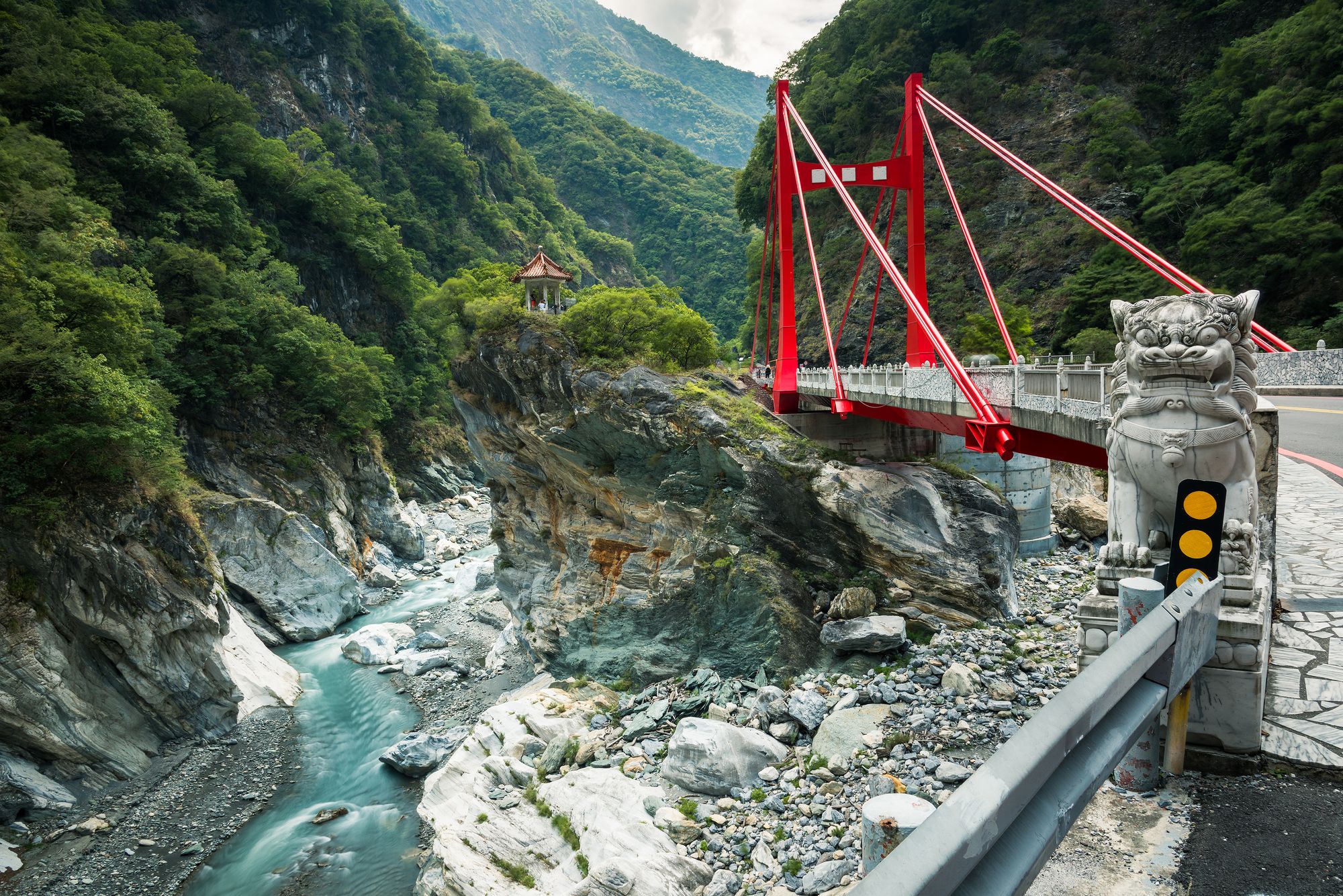 Một khung cảnh phía sau đầy lôi cuốn nhìn về khu trung tâm Hualien