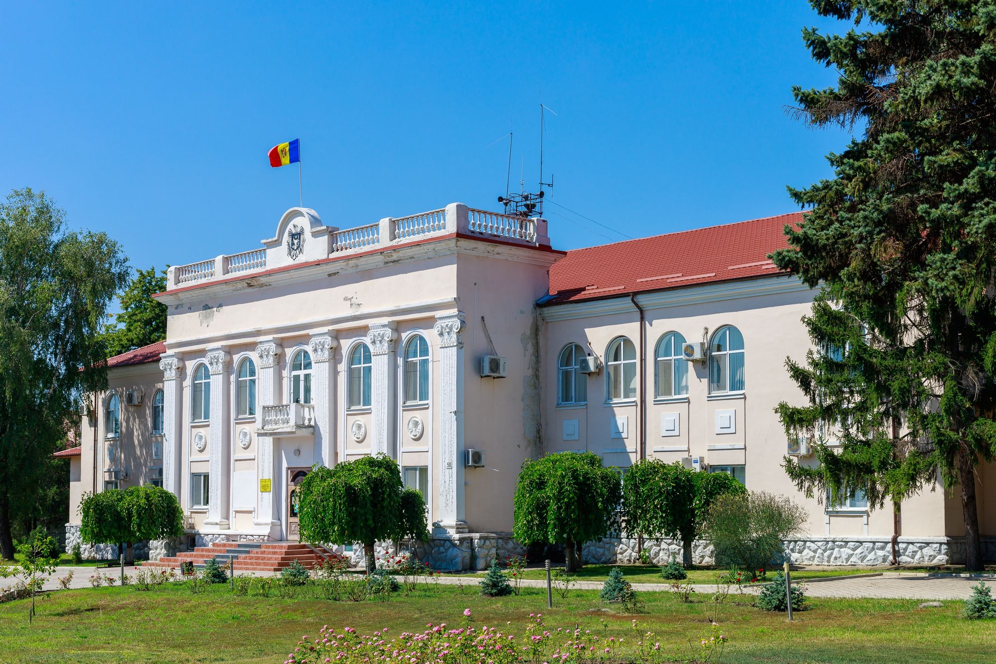 Falesti Strada Mihai Eminescu station binnen Falesti, Moldova