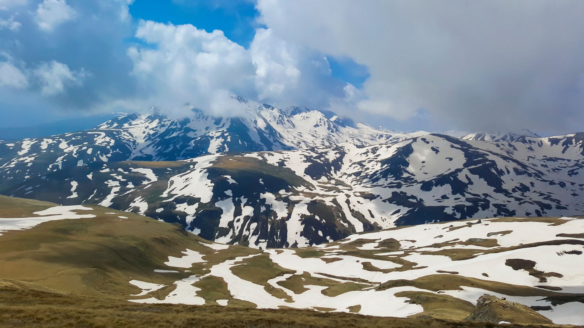 往中心看去，远处的风景令人叹为观止 Gostivar