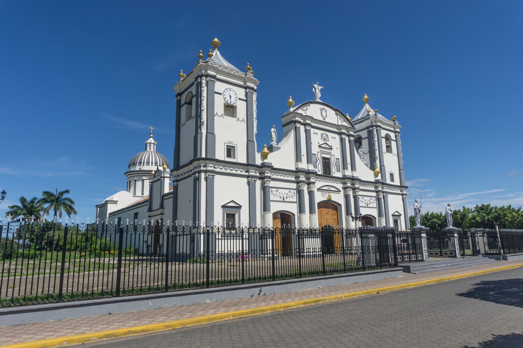 Um pano de fundo cativante do centro de Rivas