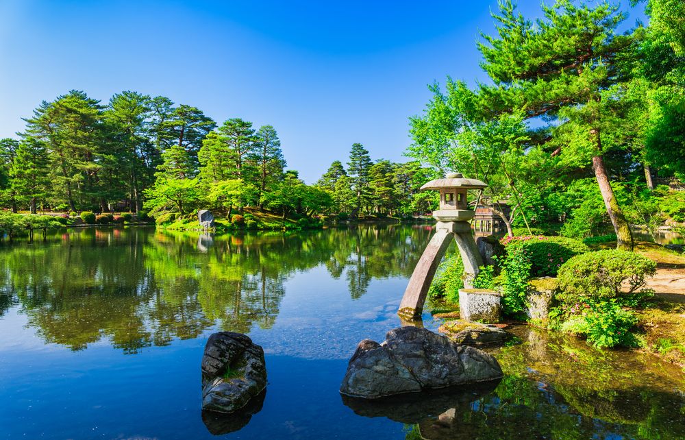 Kyoto to Kanazawa train, bus tickets from US23