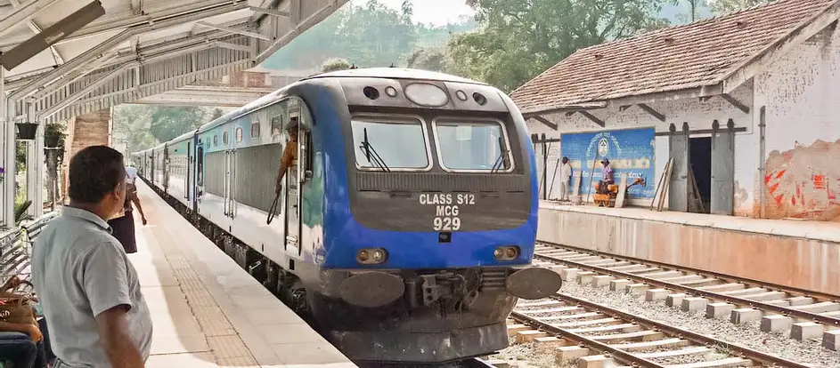 Mannar Express 将乘客送到其旅行目的地