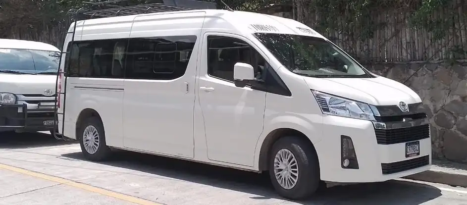 Eterna Primavera amener les passagers à leur destination