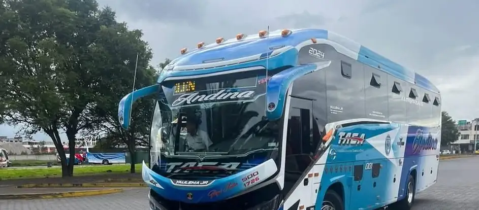 Transportes Andina นำผู้โดยสารไปยังจุดหมายปลายทาง