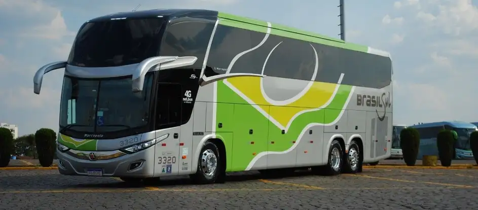 Brasilsul 乗客を旅行先に連れて行く