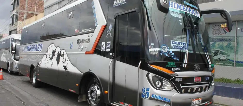 Cooperativa Chimborazo bringing passengers to their travel destination