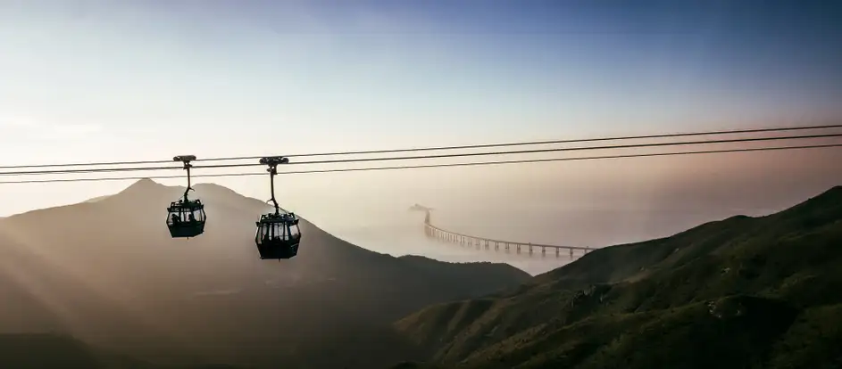 HS Travel bringing passengers to their travel destination