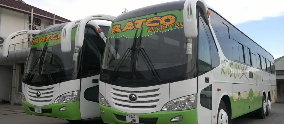 RATCO Express 乗客を旅行先に連れて行く