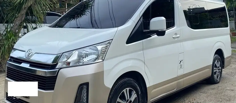 Kings Tourist Transport & Services bringing passengers to their travel destination