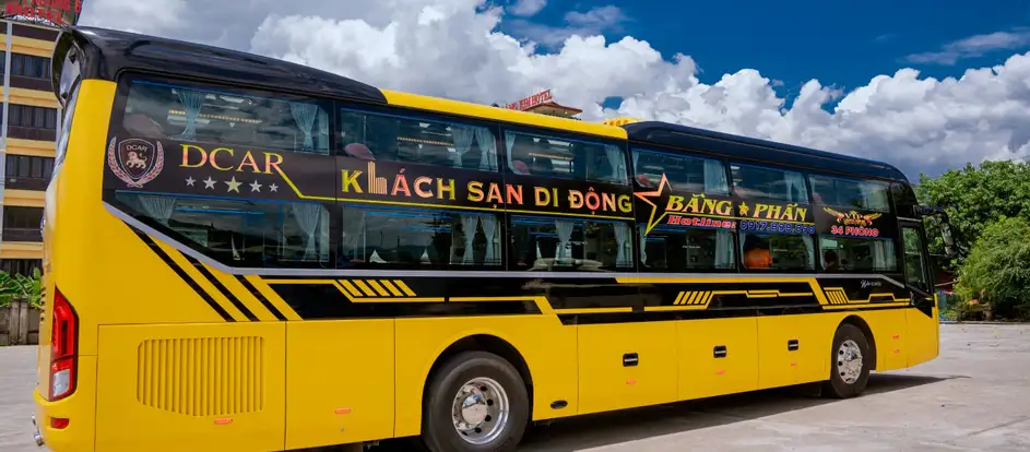 Bang Phan đưa hành khách tới điểm du lịch của mình